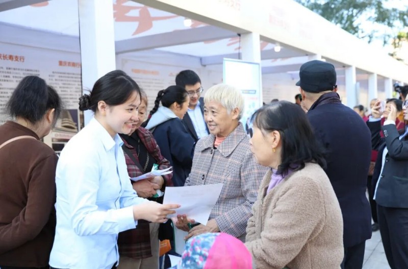 弘揚孝親敬老美德，共建老年友好社會——社會經(jīng)濟咨詢服務的視角與路徑